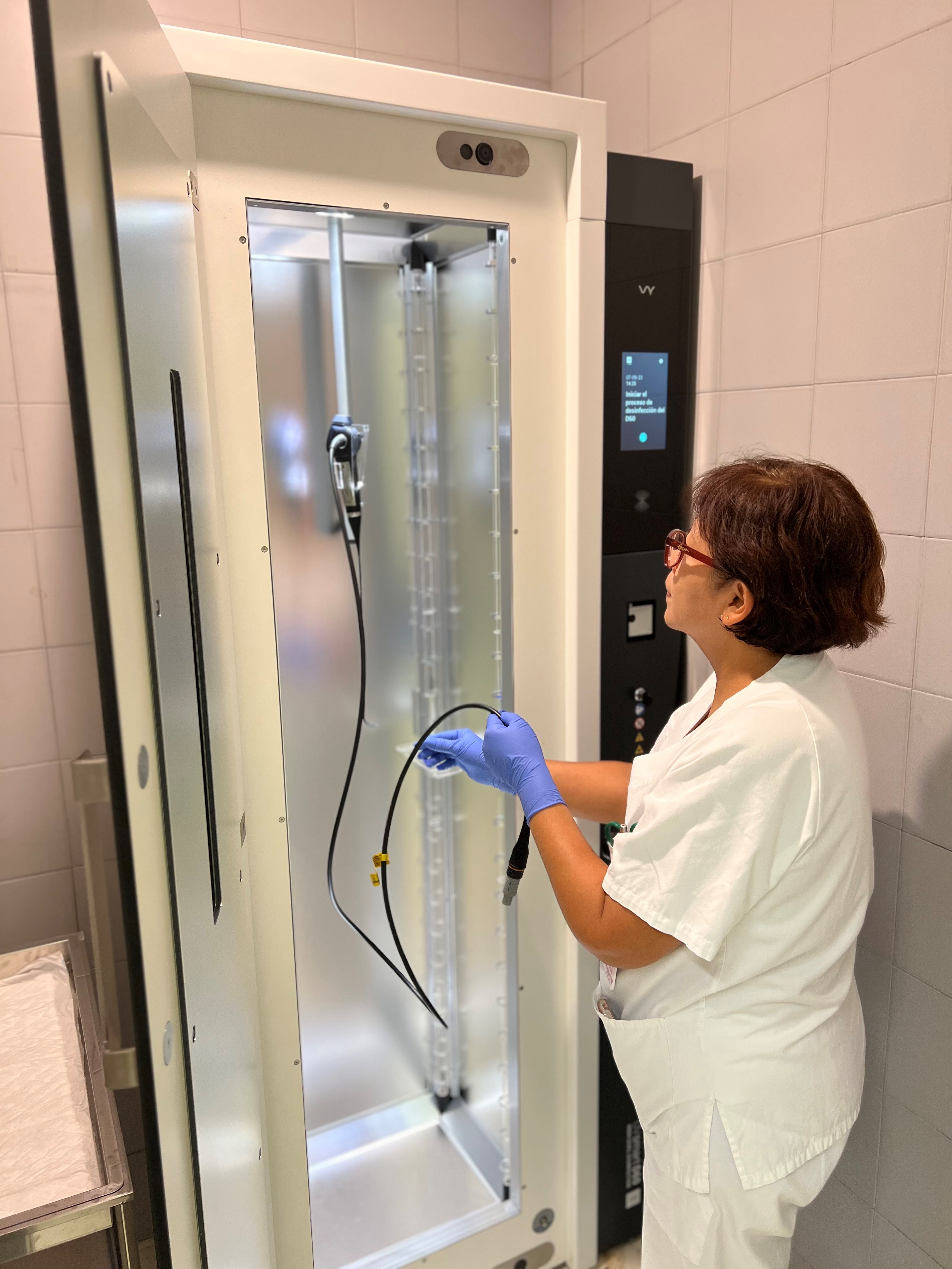 L’Hospital de Torrevieja incorpora una nova plataforma automatitzada d’alta desinfecció ràpida amb l